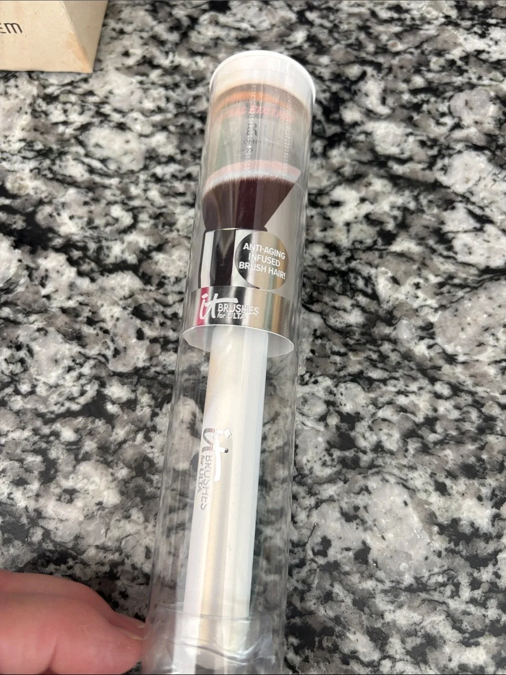 IT Brushes for ULTA Airbrush Full Coverage Complexion Brush #77 Special Edition